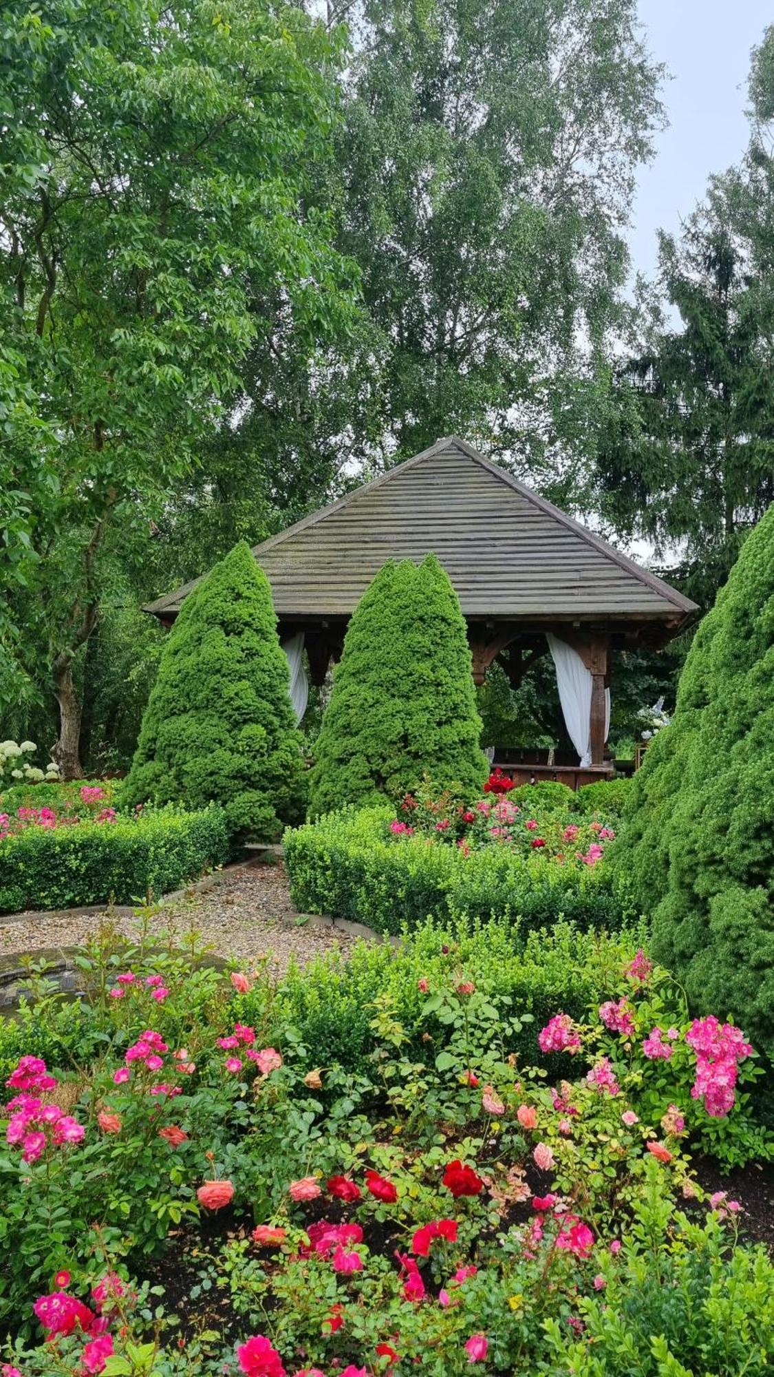 Dwor Anna Bed & Breakfast Ciecierzyn ภายนอก รูปภาพ