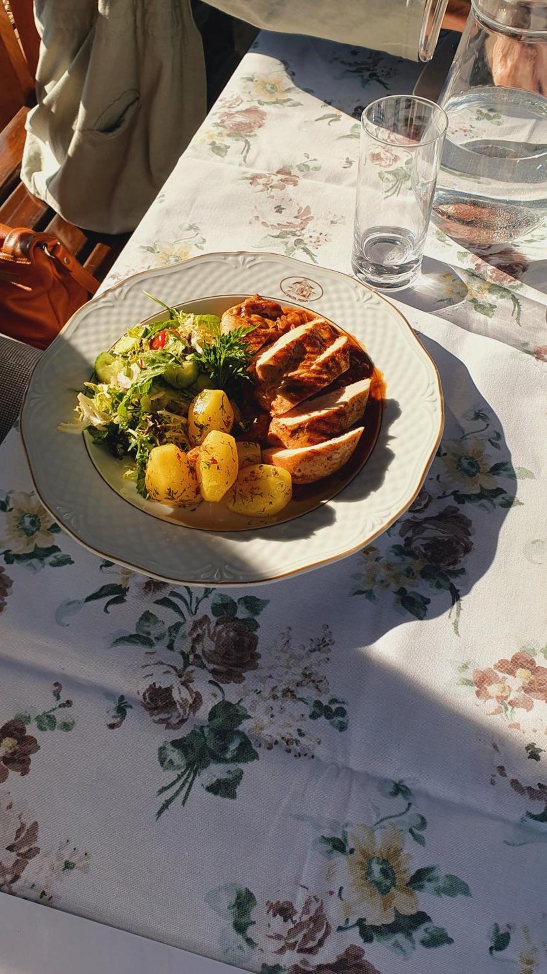 Dwor Anna Bed & Breakfast Ciecierzyn ภายนอก รูปภาพ