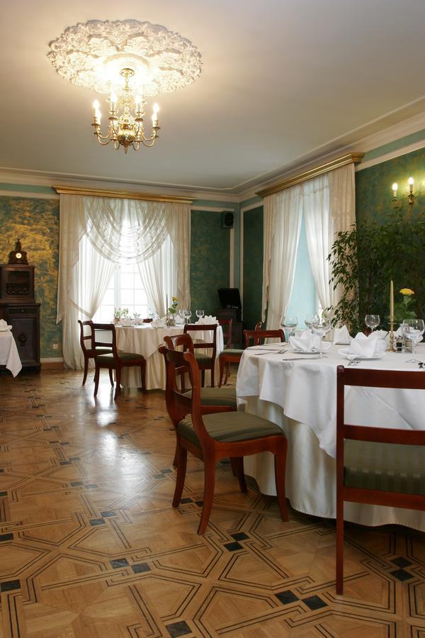 Dwor Anna Bed & Breakfast Ciecierzyn ภายนอก รูปภาพ