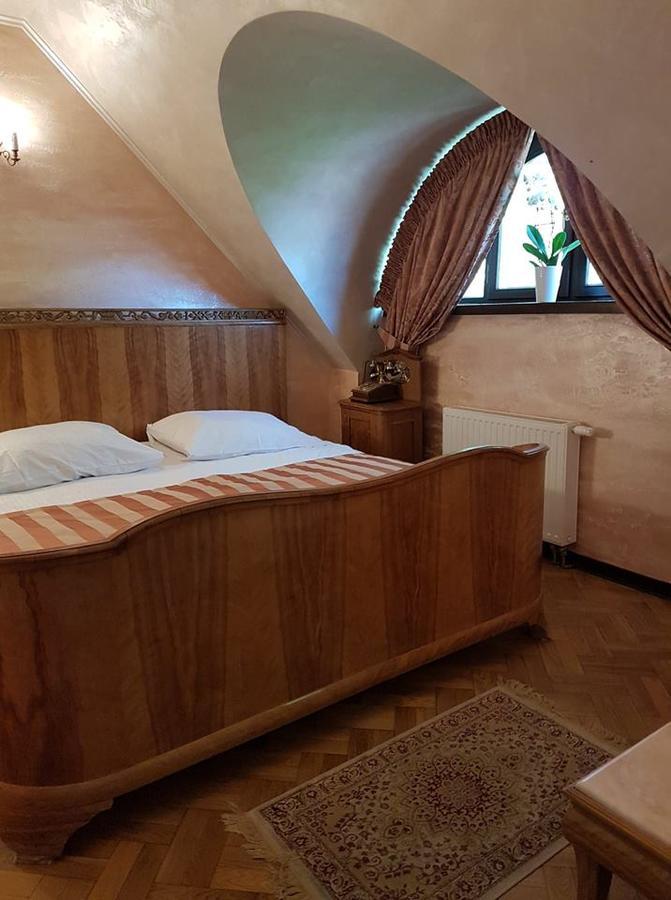 Dwor Anna Bed & Breakfast Ciecierzyn ภายนอก รูปภาพ