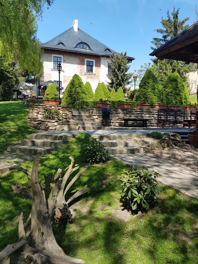Dwor Anna Bed & Breakfast Ciecierzyn ภายนอก รูปภาพ