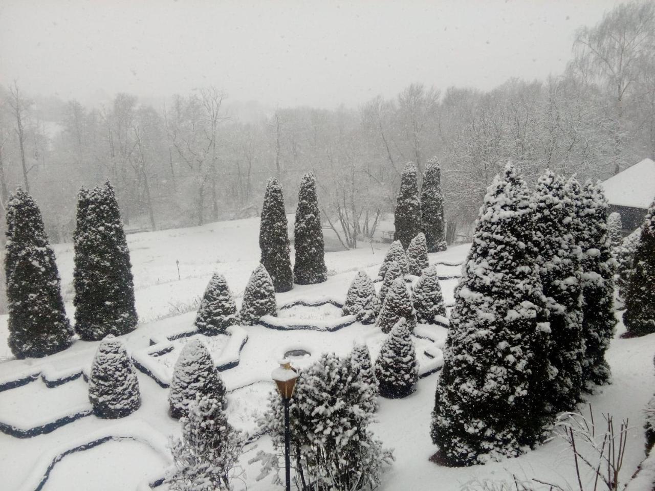 Dwor Anna Bed & Breakfast Ciecierzyn ภายนอก รูปภาพ
